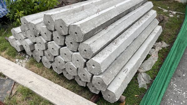 Cost of Concrete Piling Service in Hayden